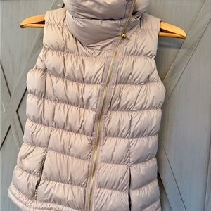 Athleta Women's Puffer Vest in Light Beige / Lavender